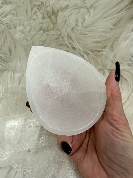 Selenite Bowl-Pear